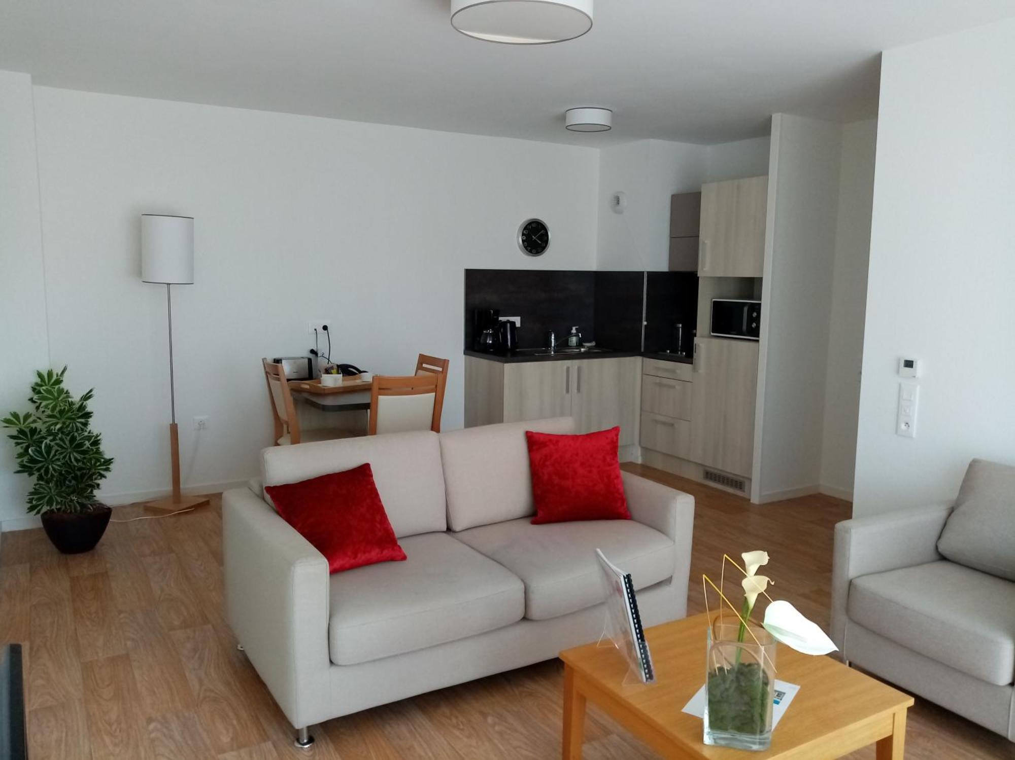 Domitys Les Greements D'Or - Residence Seniors 두아르느네 외부 사진
